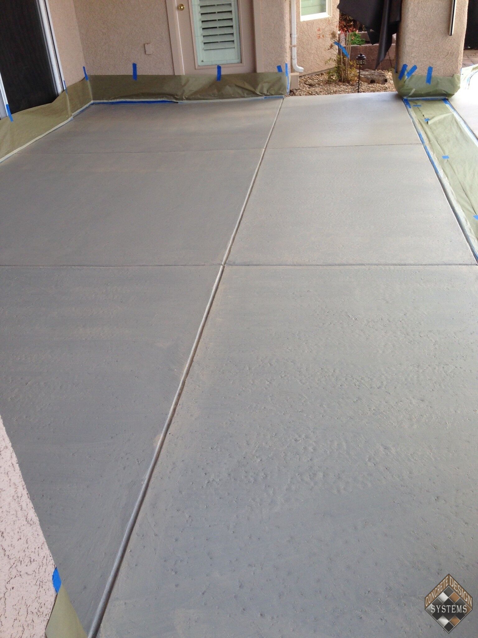 Bare-Concrete-After-Carpet-Removal
