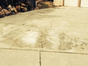 Cracked-Rock-Stone-Driveway