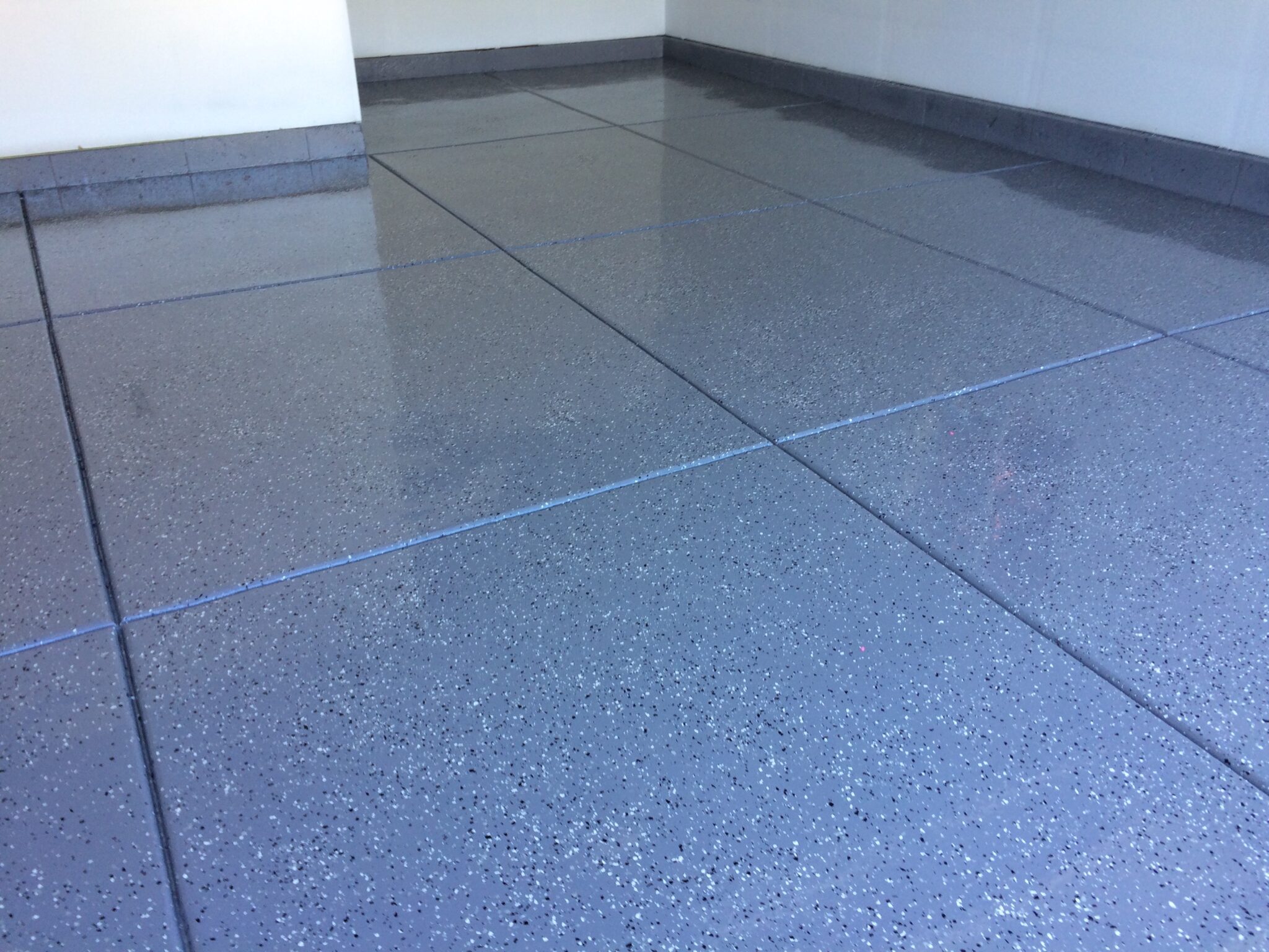 Dolphin Gray Epoxy W/Color Chips