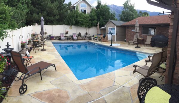 Multi-Colored Flagstone Pool Deck