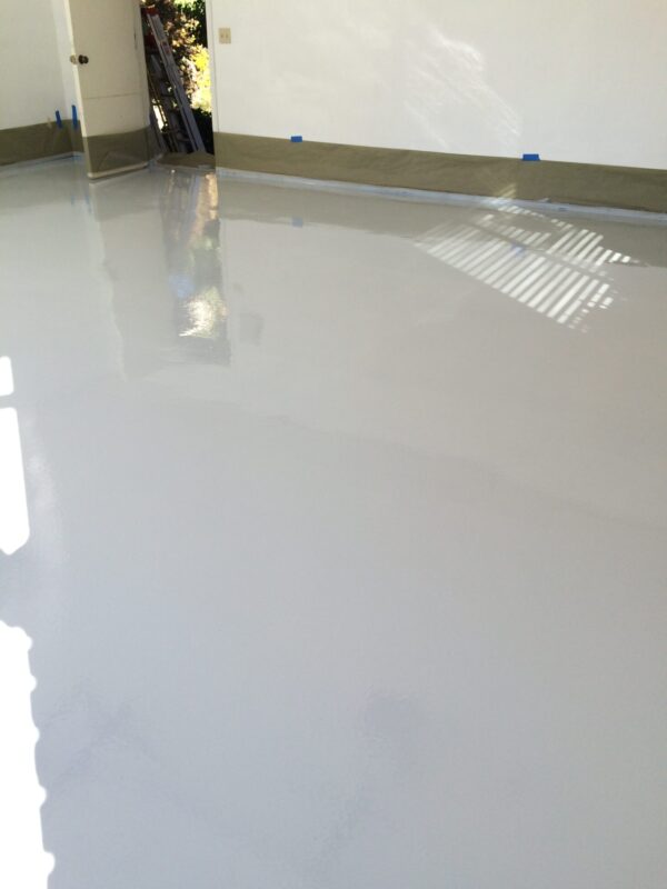 Light-Gray-Epoxy-Floor