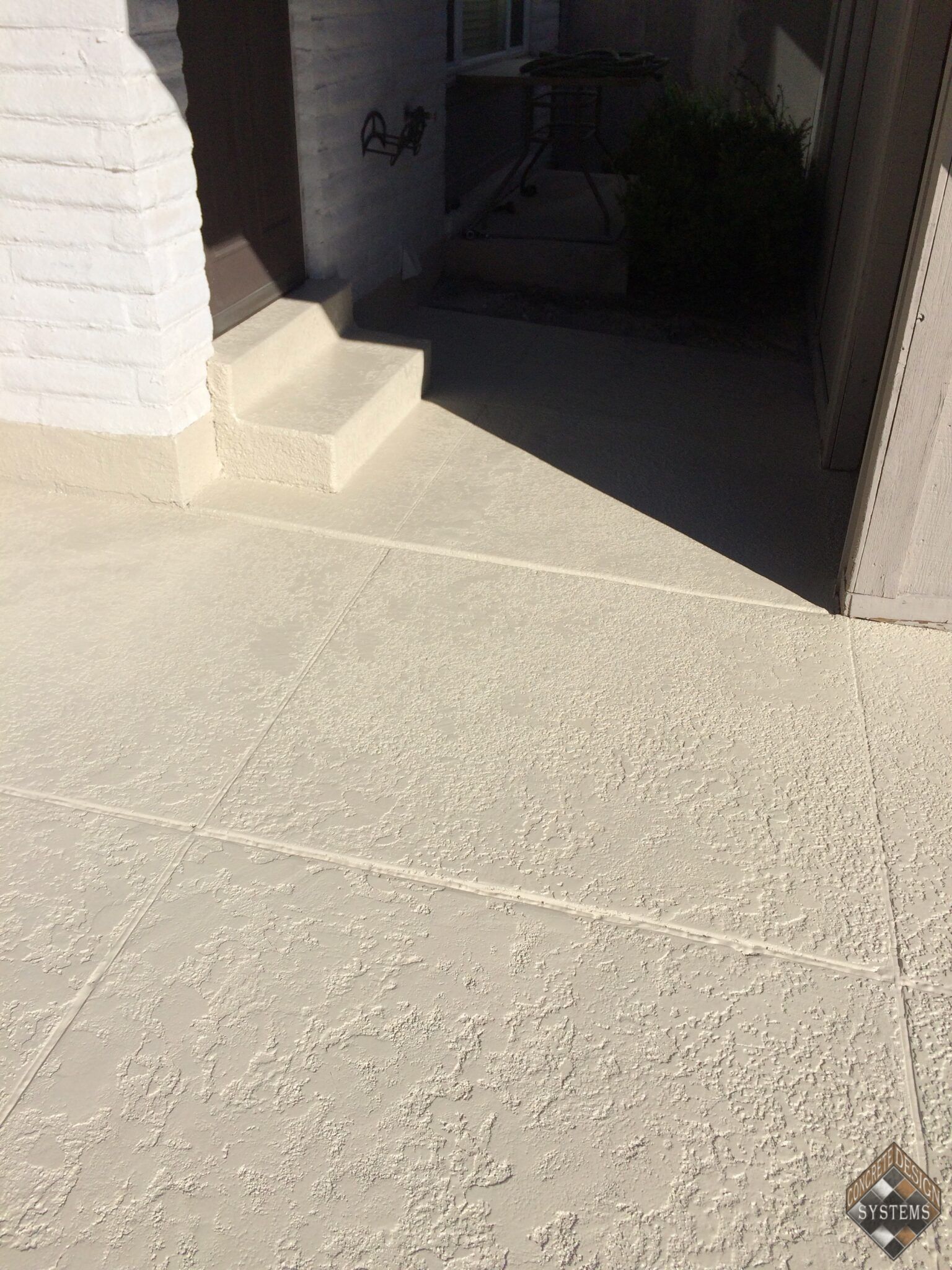 Cemented Deal Solid Stain